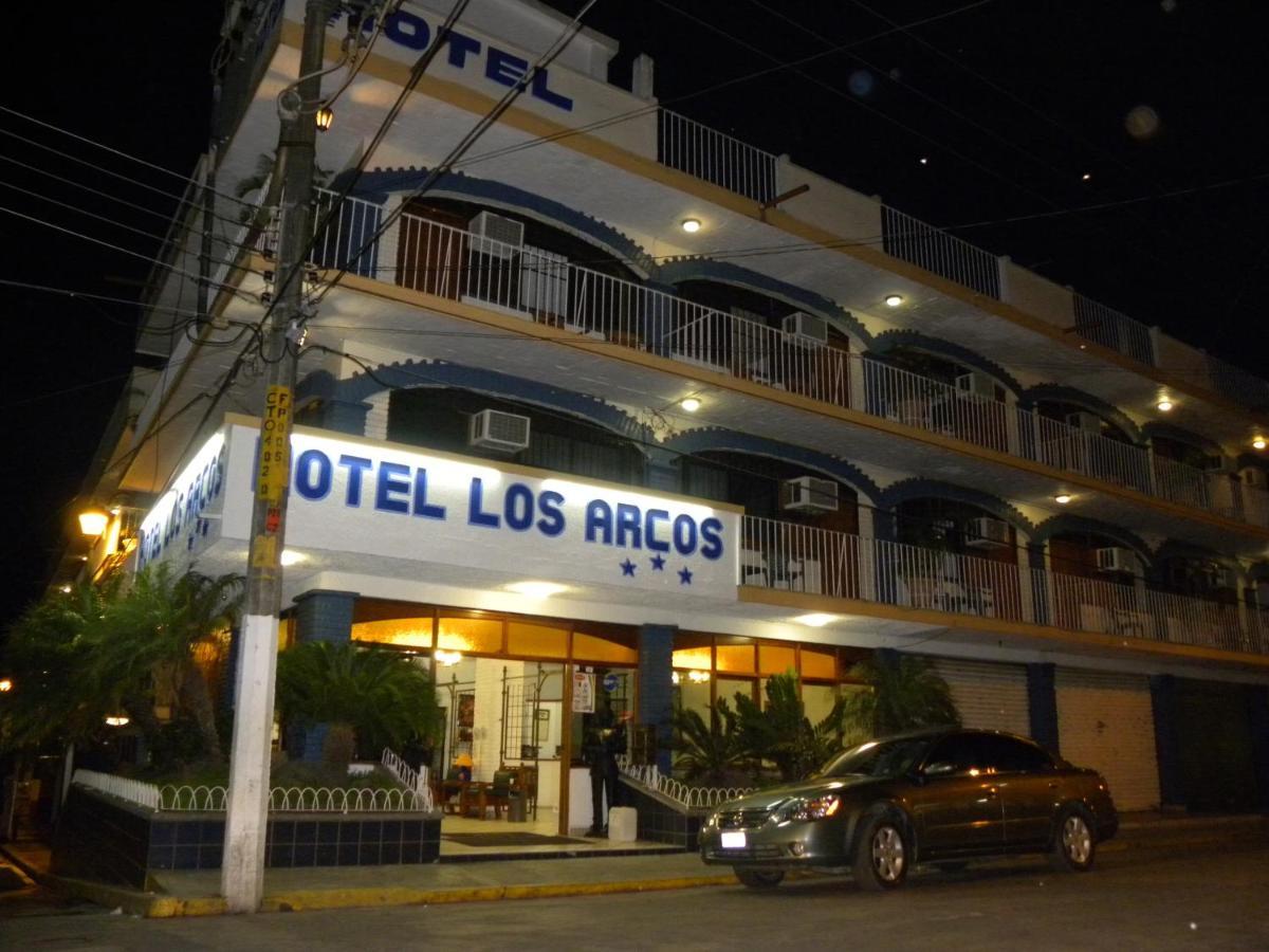 Arcos Hotel Катемако Экстерьер фото